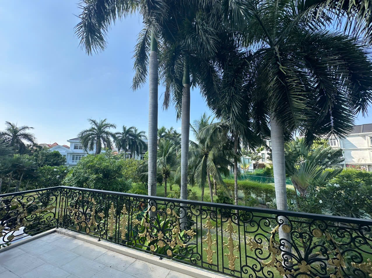 Cho thuê Biệt thự Phường Phú Mỹ, Quận 7, Diện tích 195m², Giá Thương lượng 19