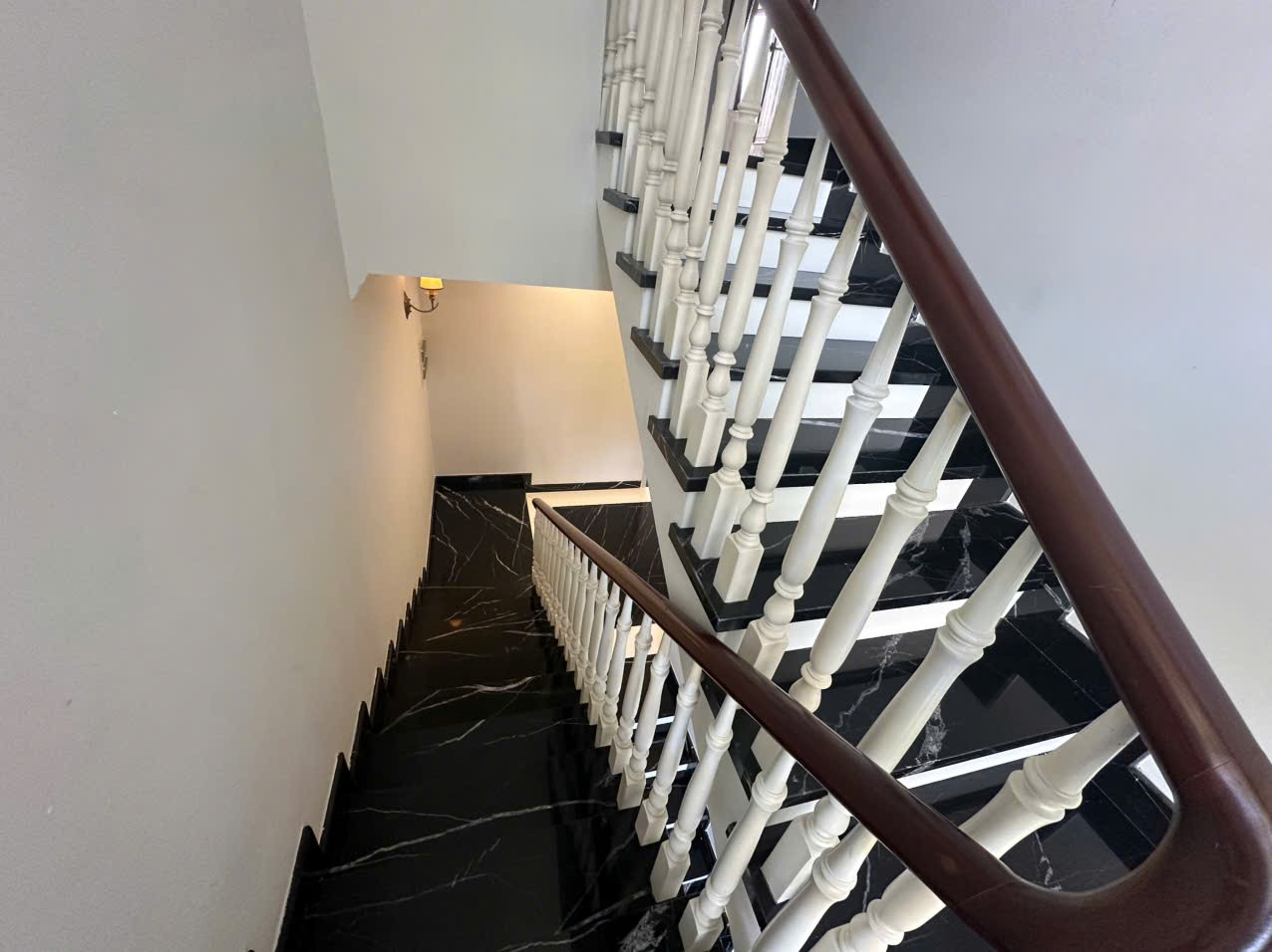 Cho thuê Biệt thự Phường Phú Mỹ, Quận 7, Diện tích 195m², Giá Thương lượng 18