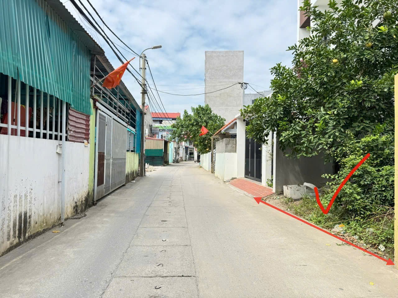 Bán đất thôn Ấp Tre (Tổ 10), xã Quang Minh. Gần KCN. Trục chính làng, kinh doanh đẹp