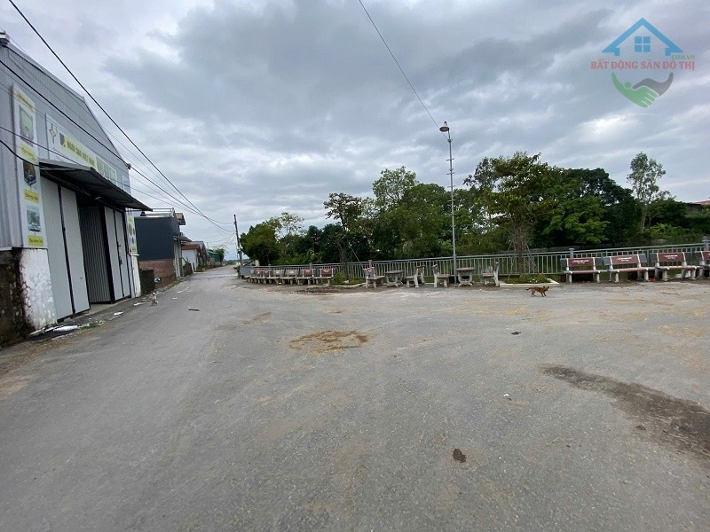 Lô góc, ô tô vào nhà, Bán đất Tân Ước Thanh Oai, Gần KCN Tân Ước, Giá 3,x tỷ 3