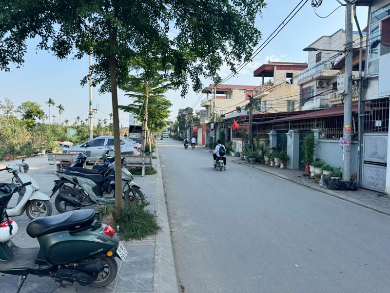 Chính chủ bán 49,3m2 đất Khoan Tế, Bát Tràng. Đường rộng 15m, View UBND xã & Doanh trại Quân Đội 2