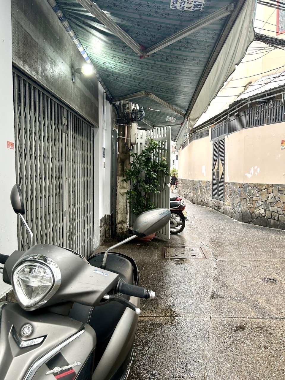 BÁN NHÀ Đ.TÔN THẤT THUYẾT- TRƯỚC NHÀ 3 MT HXH- NGANG 4.8M2-XE HƠI ĐẬU CỬA- THÔNG RA Đ.XÓM 5