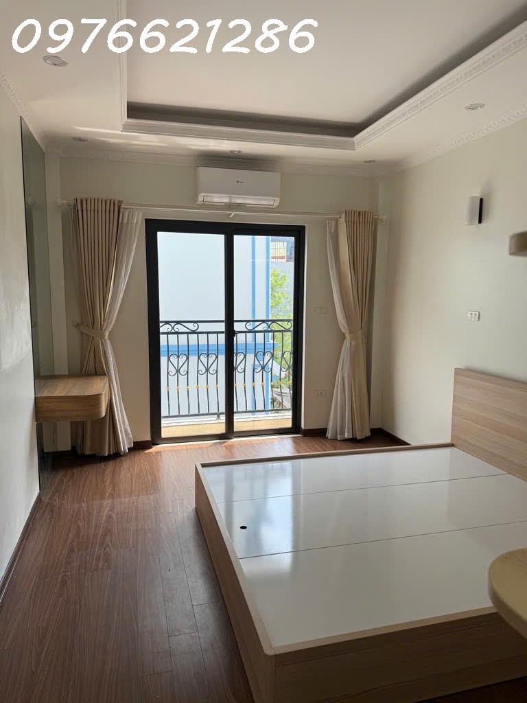 Bán NHÀ ĐẸP HIẾM CÓ Đức Giang – 32,m² – MT 3,5m – FULL NỘI THẤT – NGÕ THÔNG SÁNG – GIÁ CHỈ 6x 3