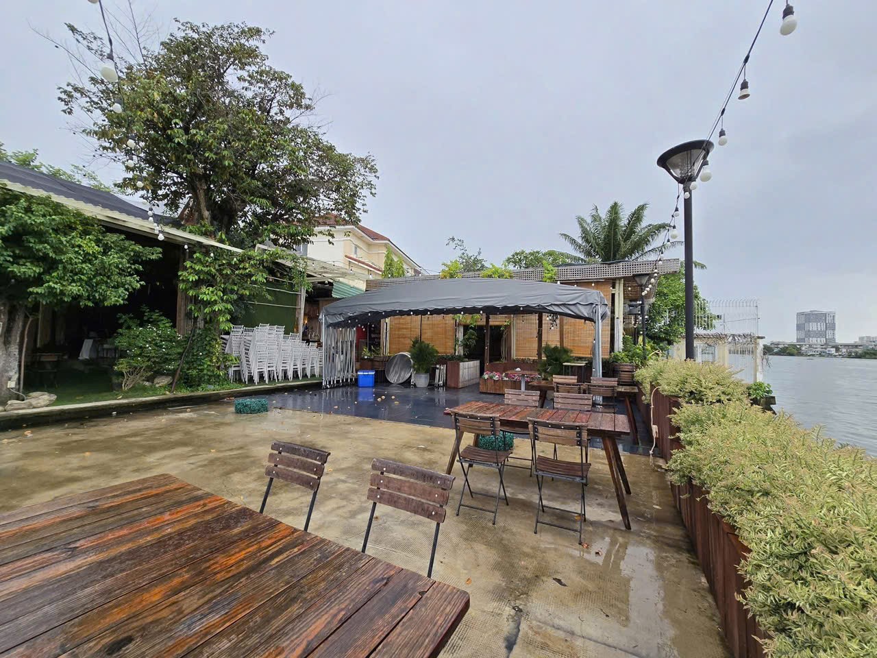 Cho thuê Biệt thự Phường Thảo Điền, Quận 2, Diện tích 1900m², Giá Thương lượng 9