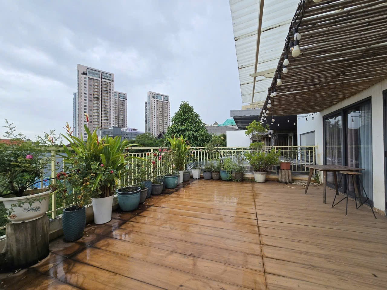 Cho thuê Biệt thự Phường Thảo Điền, Quận 2, Diện tích 1900m², Giá Thương lượng 3