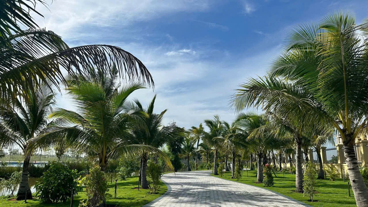 Suất Sổ hồng trao tay cuối cùng Nhà Phố 112m2 (7x18) chỉ 1,8 tỷ tại Agora city. Vũ: 0823900266 3