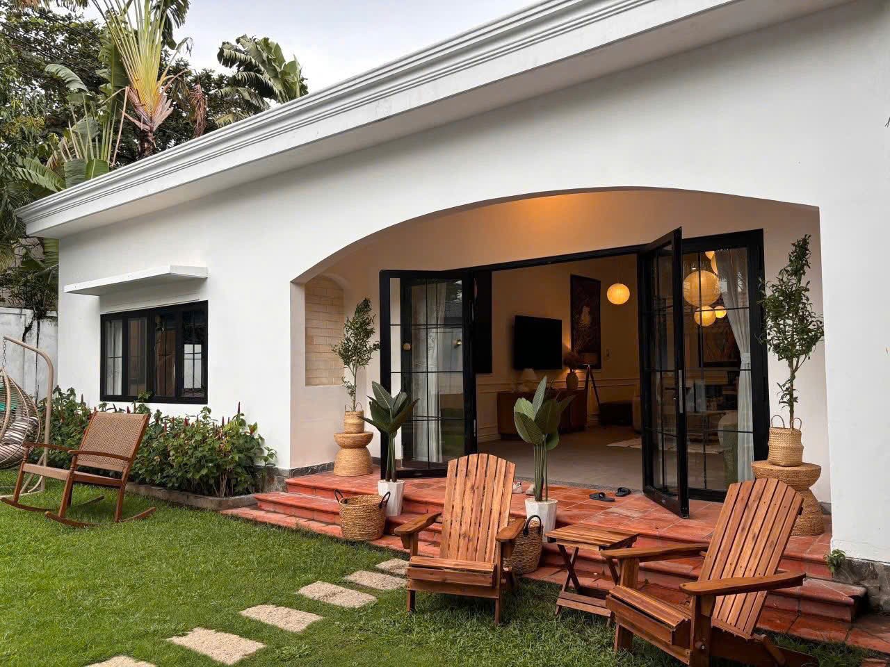 Cho thuê Biệt thự Phường An Phú, Quận 2, Diện tích 1000m², Giá Thương lượng 8