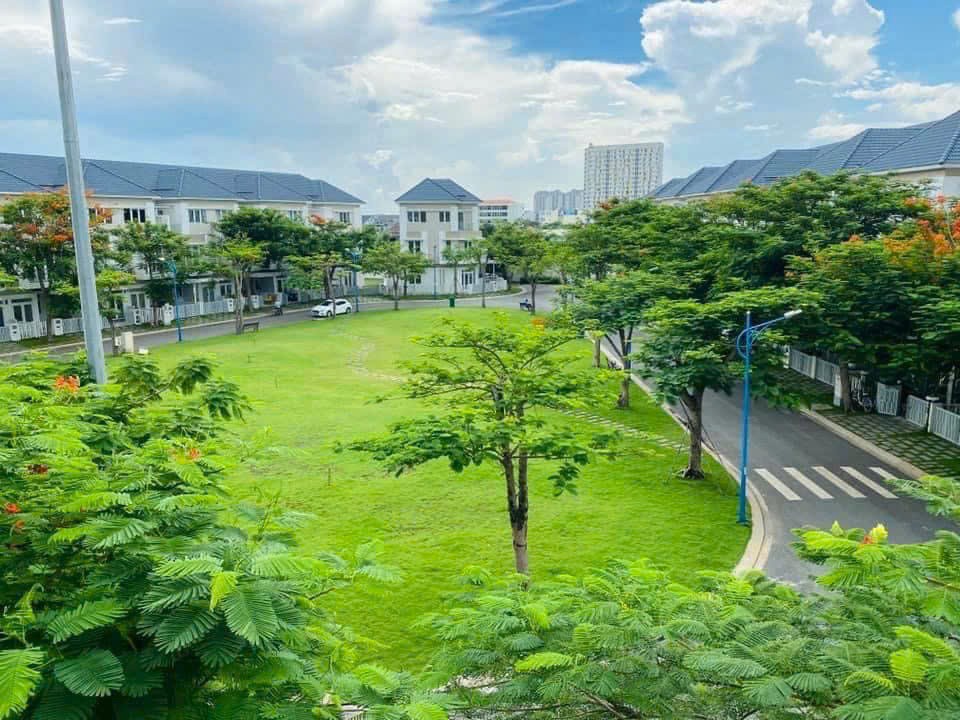 Cần bán Nhà mặt tiền Quận 9, Hồ Chí Minh, Diện tích 85m², Giá 015.7 Tỷ 7