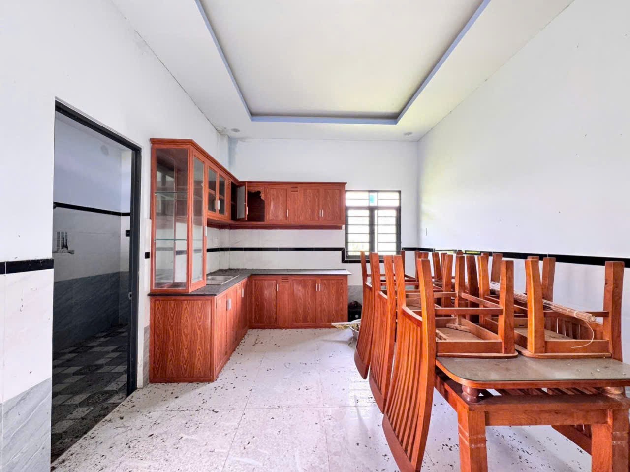 Bán nhà vườn xã Hòa Khánh Nam, dt 260m2 full thổ 2pn, 1wc giá ngợp 2 tỷ 7