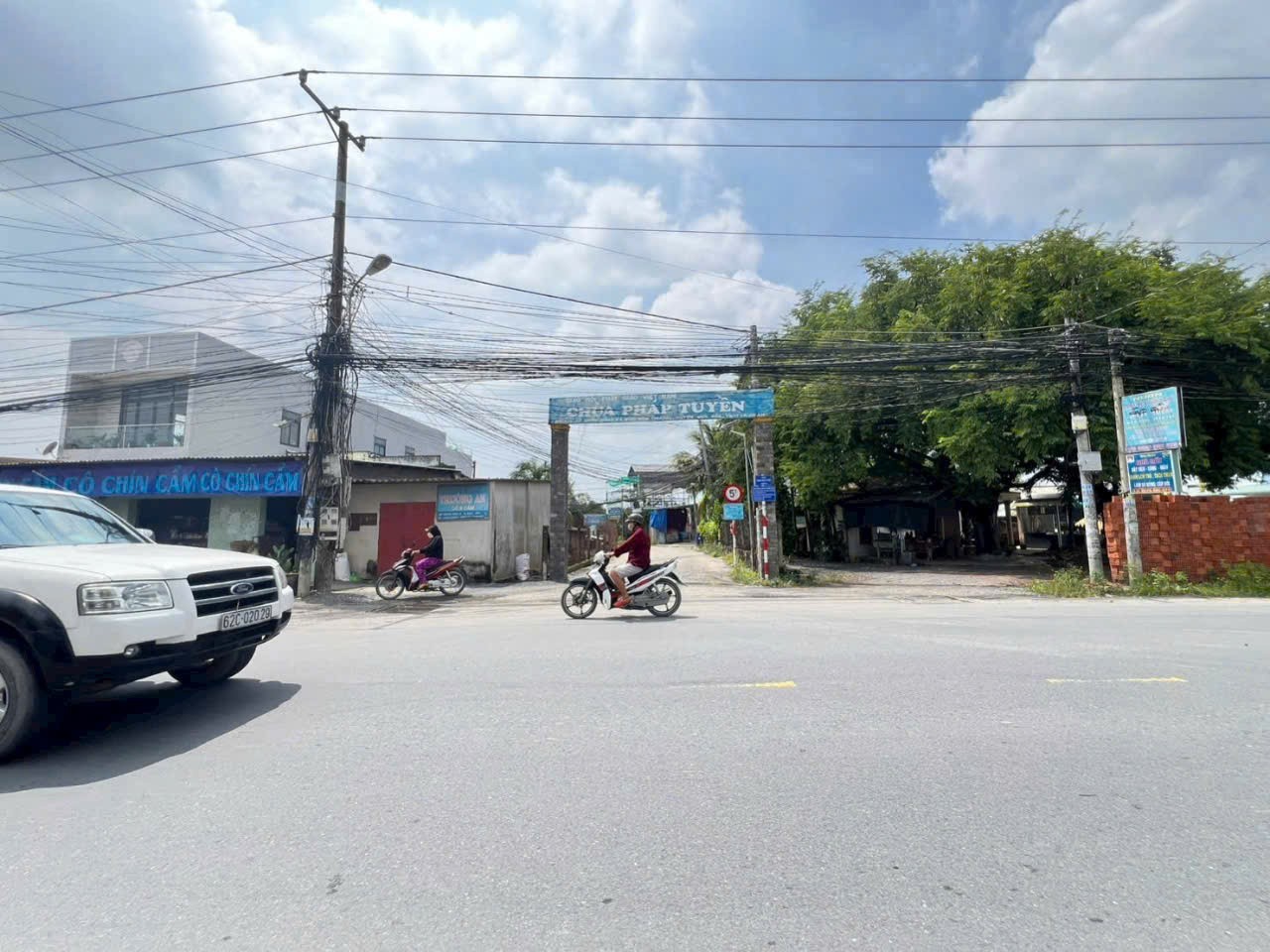 Bán đất thổ + lúa xã Đức Hòa Thượng tdt 1180m2 ( 175m2 thổ) đường đá xanh giá 2,15 tỷ