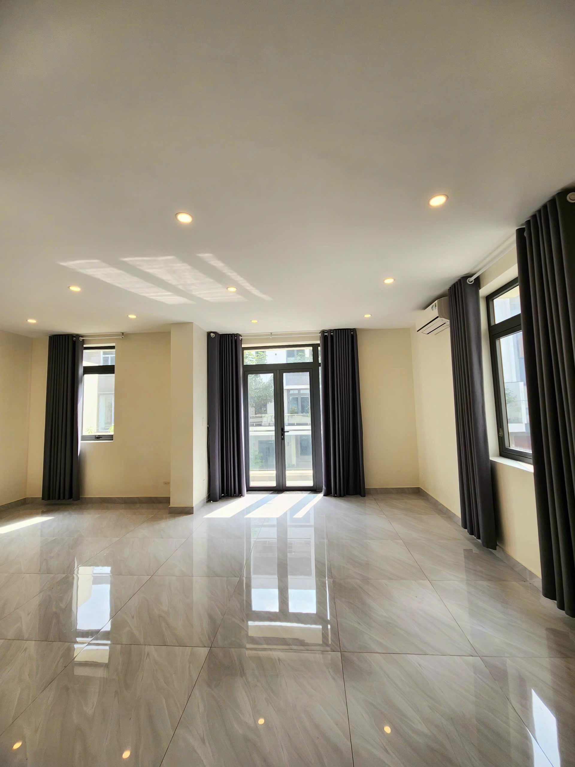 Cho thuê Biệt thự Phường Bình Trưng Tây, Quận 2, Diện tích 162m², Giá 75 Triệu/tháng 9