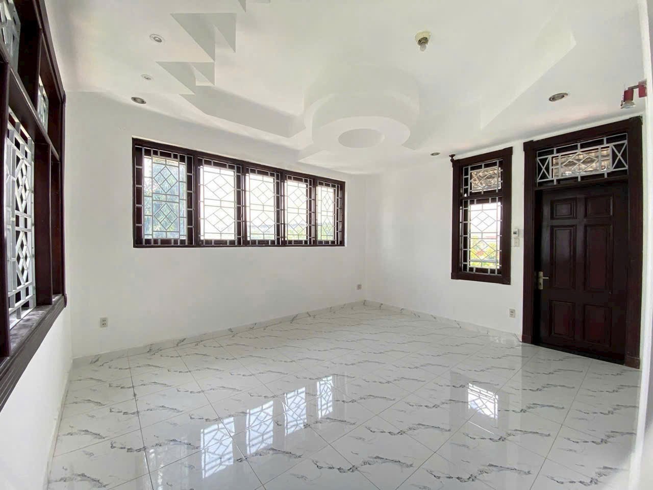 Cho thuê Nhà mặt tiền Phường Phước Long A, Quận 9, Diện tích 1000m², Giá 90 Triệu/tháng 4