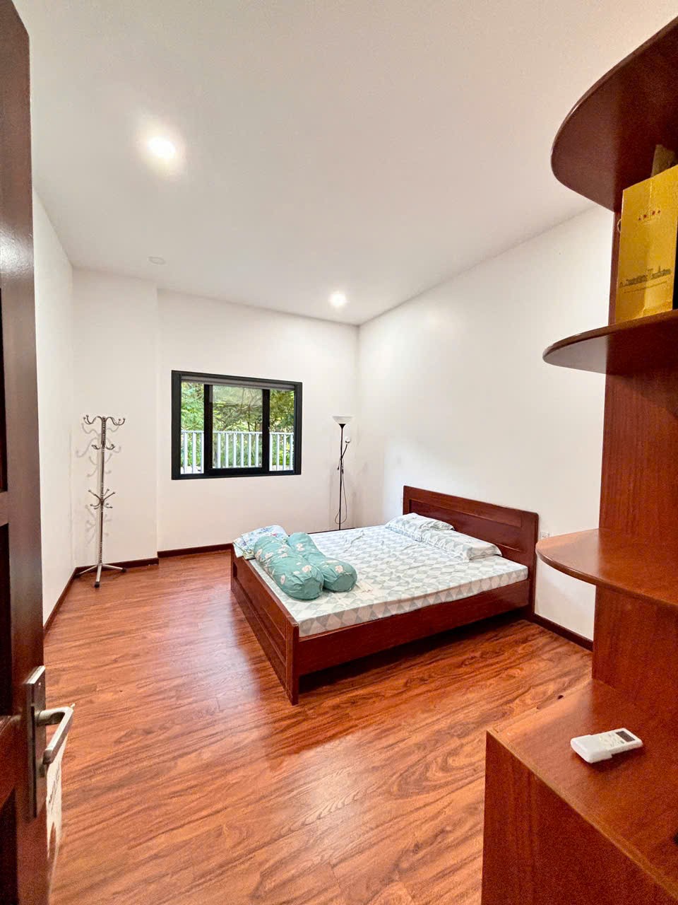 Cần bán Biệt thự Phường Long Thạnh Mỹ, Quận 9, Diện tích 200m², Giá 020 Tỷ 3