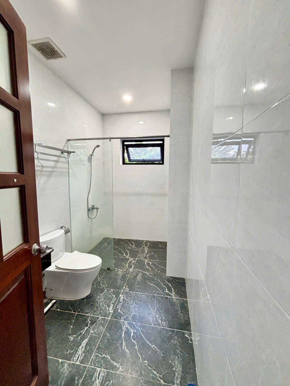 Cần bán Biệt thự Phường Long Thạnh Mỹ, Quận 9, Diện tích 200m², Giá 020 Tỷ 7