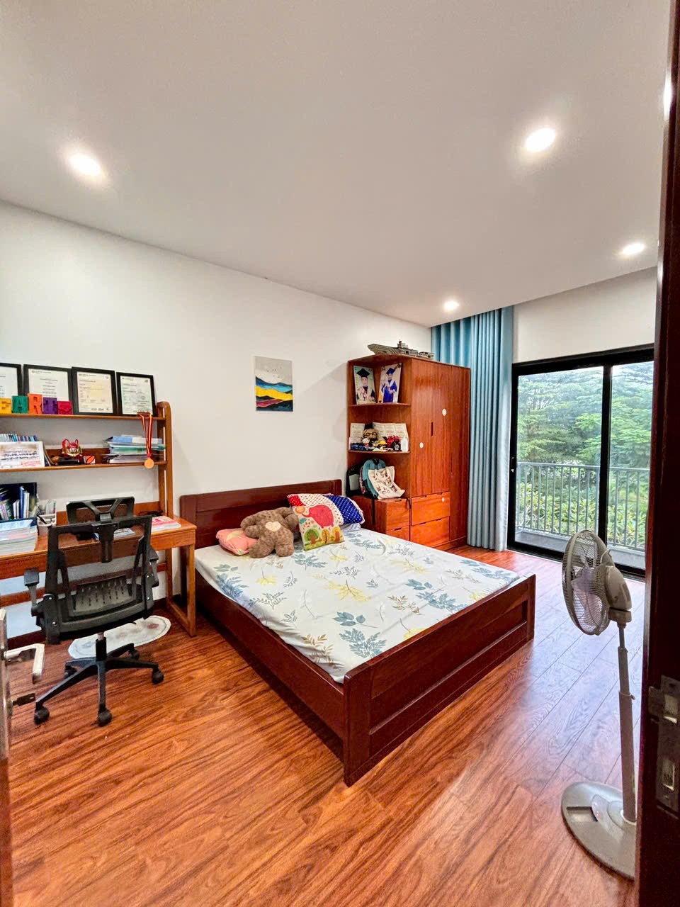 Cần bán Biệt thự Phường Long Thạnh Mỹ, Quận 9, Diện tích 200m², Giá 020 Tỷ 13