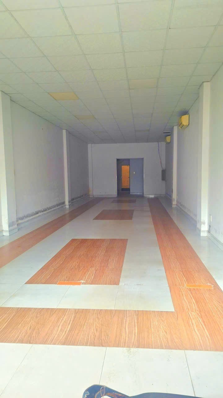 Cho thuê Nhà mặt tiền Dĩ An, Bình Dương, Diện tích 130m², Giá 35 Triệu/tháng 3