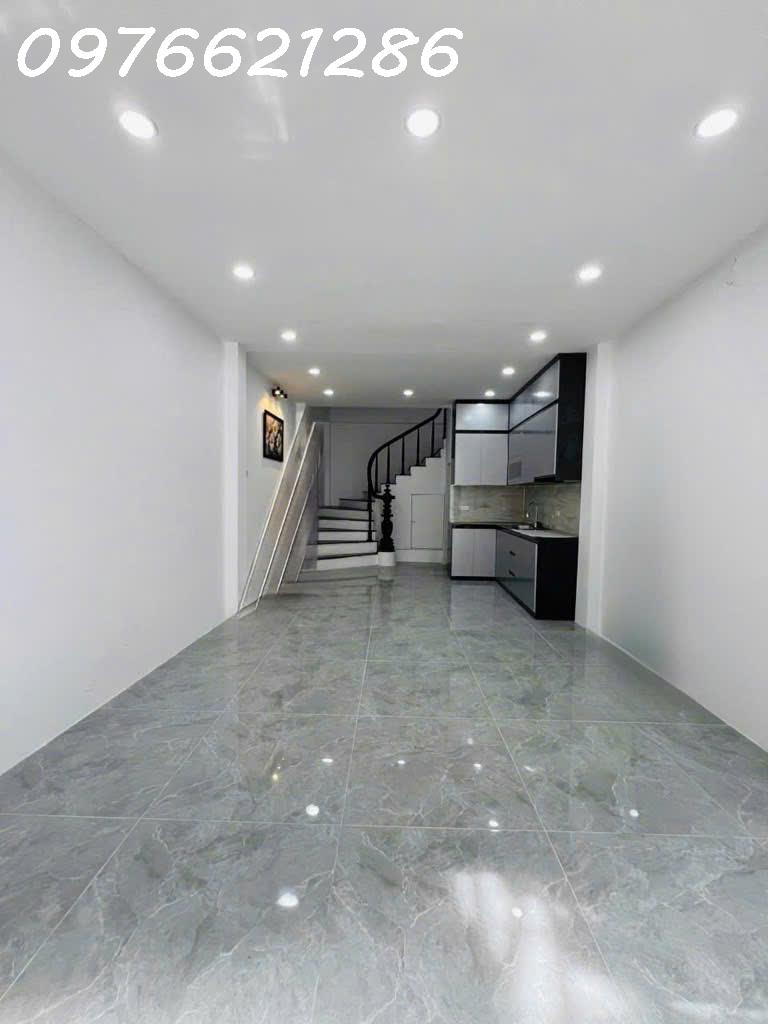 BÁN NHÀ DÂN XÂY TRƯỜNG LÂM – 35M² – MT 5M – 2 NHÀ RA PHỐ – GARA Ô TÔ – 2 THOÁNG – GIÁ 11.X TỶ 2