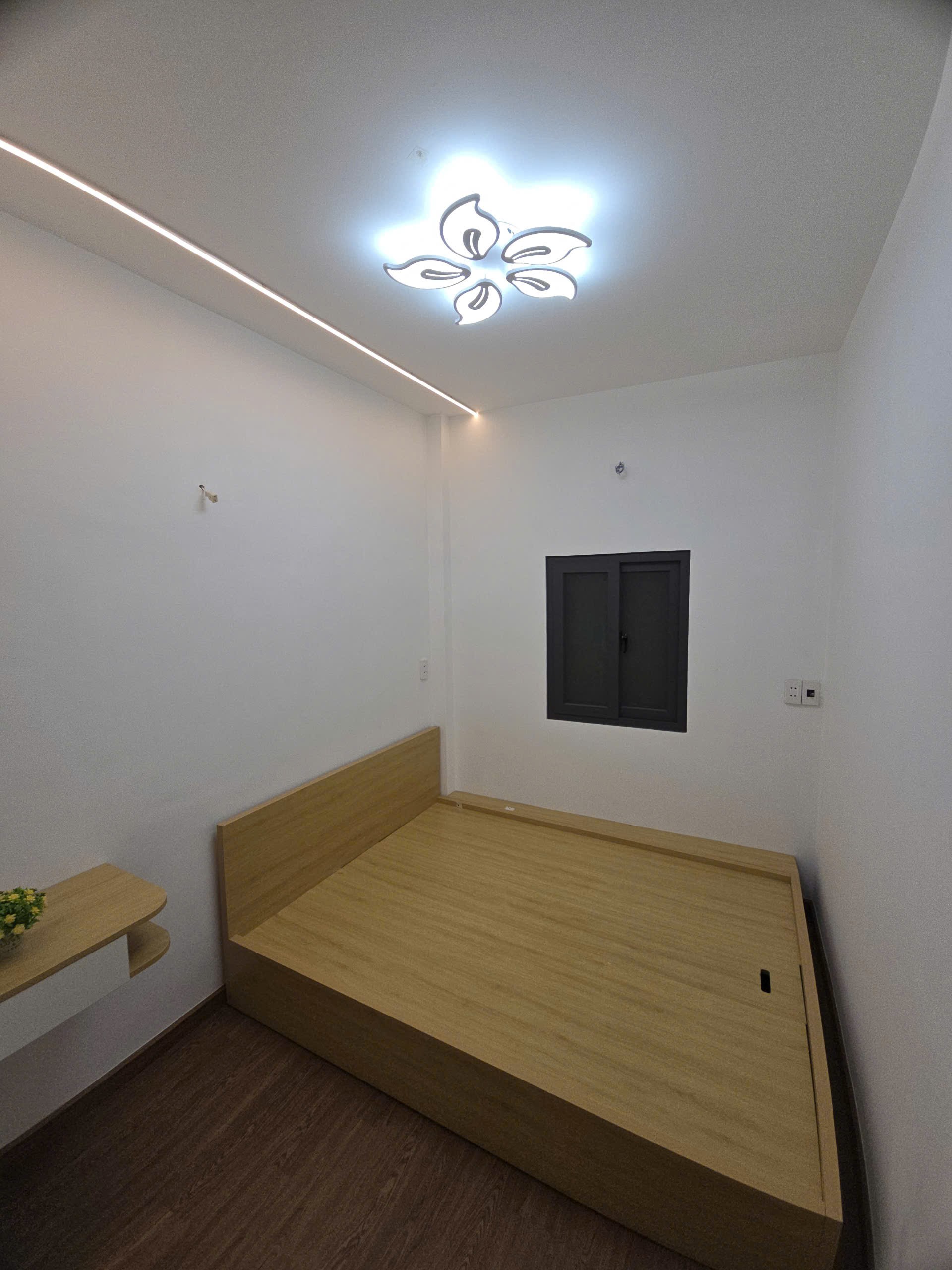 Cần bán Nhà ở, nhà cấp 4, nhà hẻm đường Đồng Đen, Phường 14, Diện tích 30m², Giá 4.8 Tỷ 6