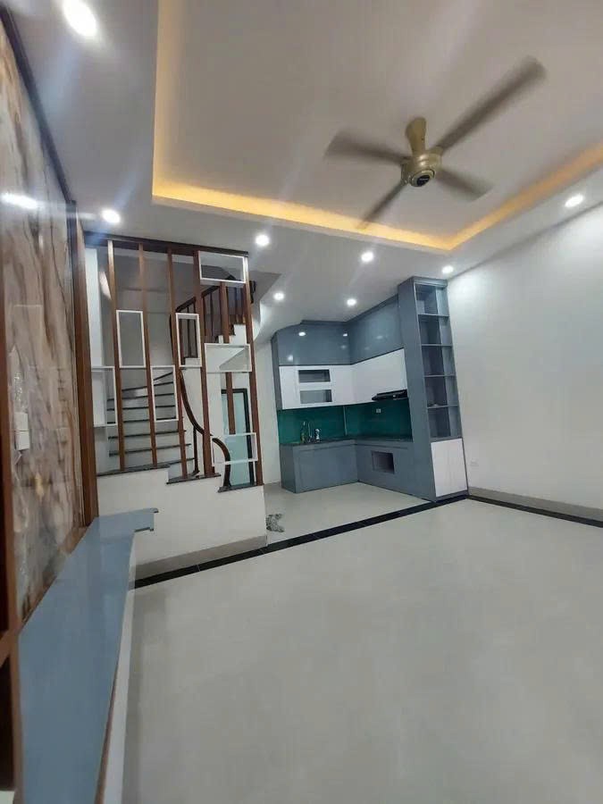 BÁN NHÀ 5 TẦNG ngay phố  Phan Đình Giót  giao cắt QUANG TRUNG - HÀ ĐÔNG , DT 30M, MT 4.2M , Giá