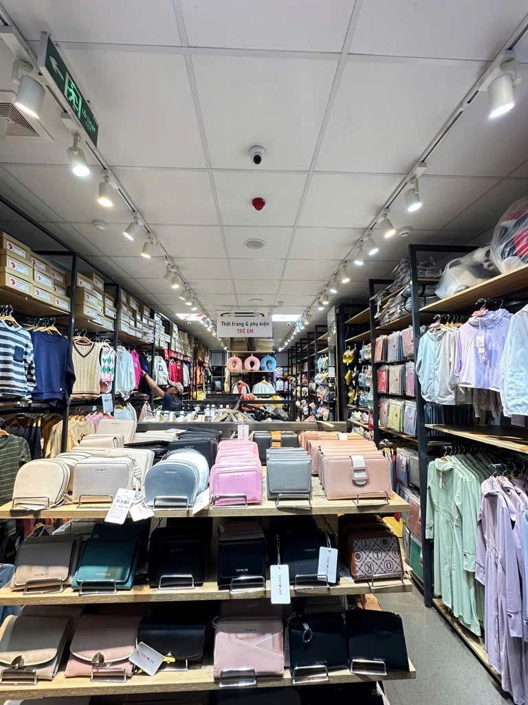 GIẢM SÂU 4 TỶ - CHỦ THIỆN CHÍ - MẶT PHỐ CẦU GIẤY - 2 MẶT TIỀN - SỔ VUÔNG ĐÉT. 3