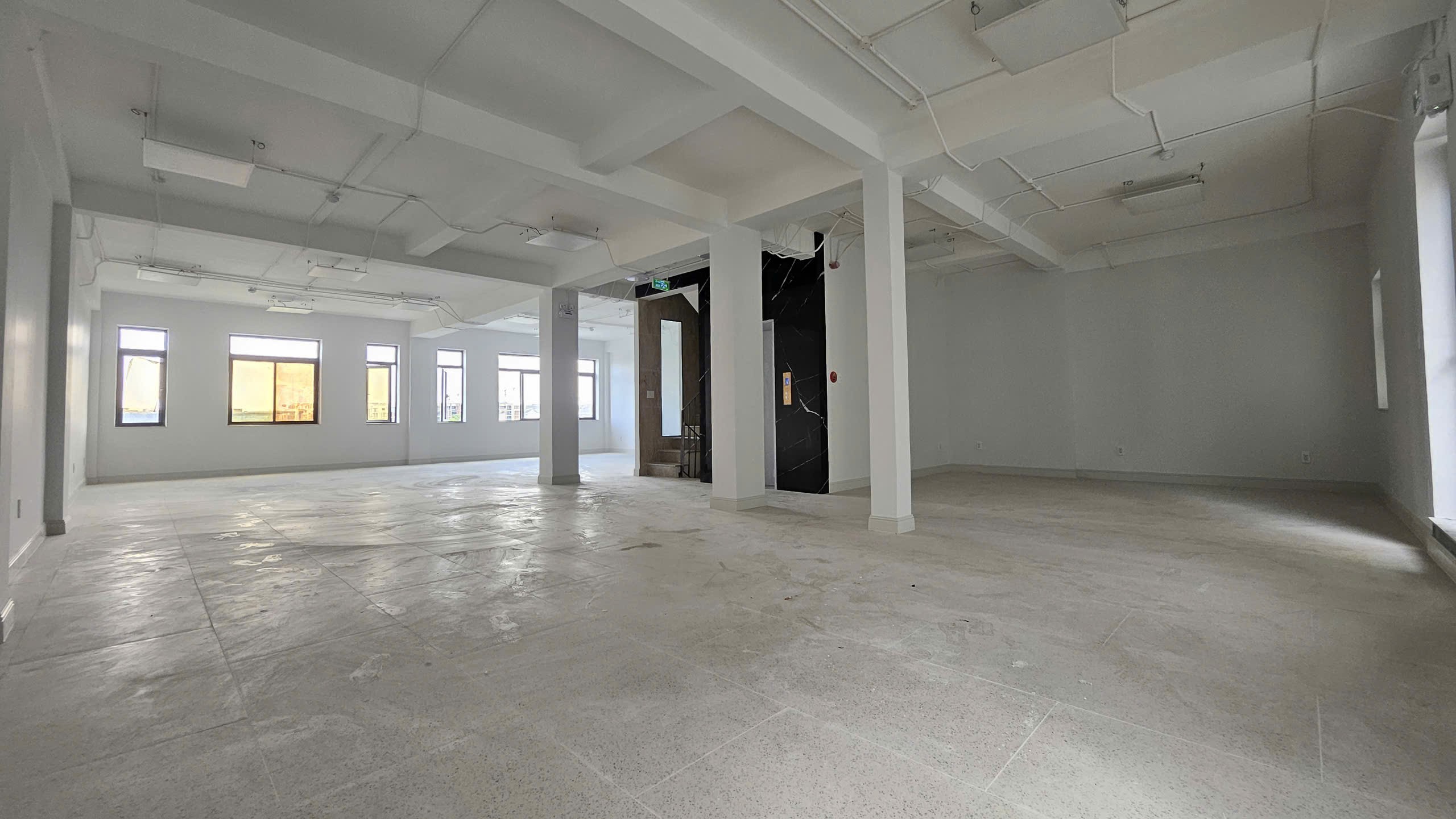 Cho thuê Nhà mặt tiền Phường Bình Trưng Tây, Quận 2, Diện tích 200m², Giá 125 Triệu/tháng 6