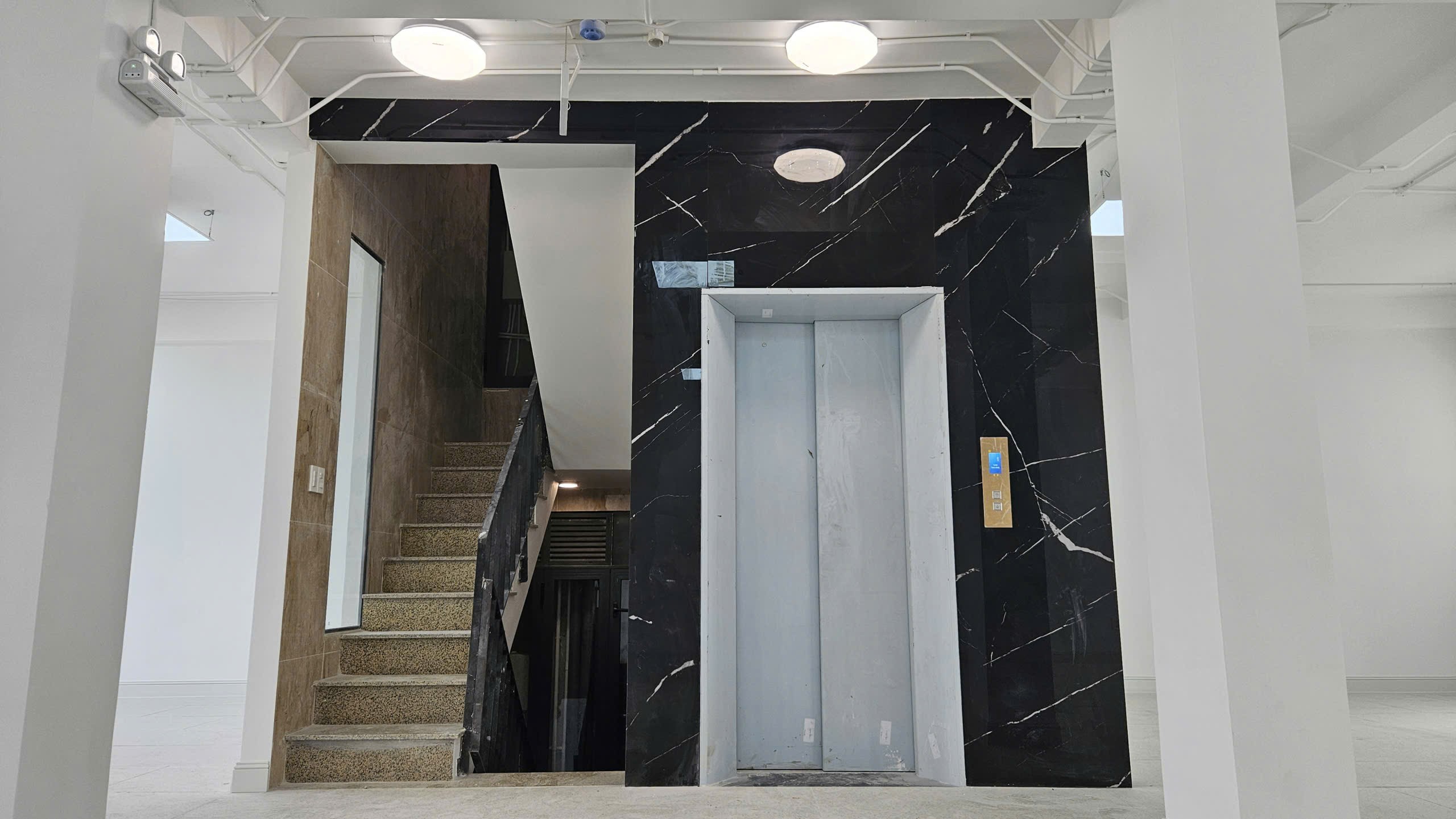 Cho thuê Nhà mặt tiền Phường Bình Trưng Tây, Quận 2, Diện tích 200m², Giá 125 Triệu/tháng 9