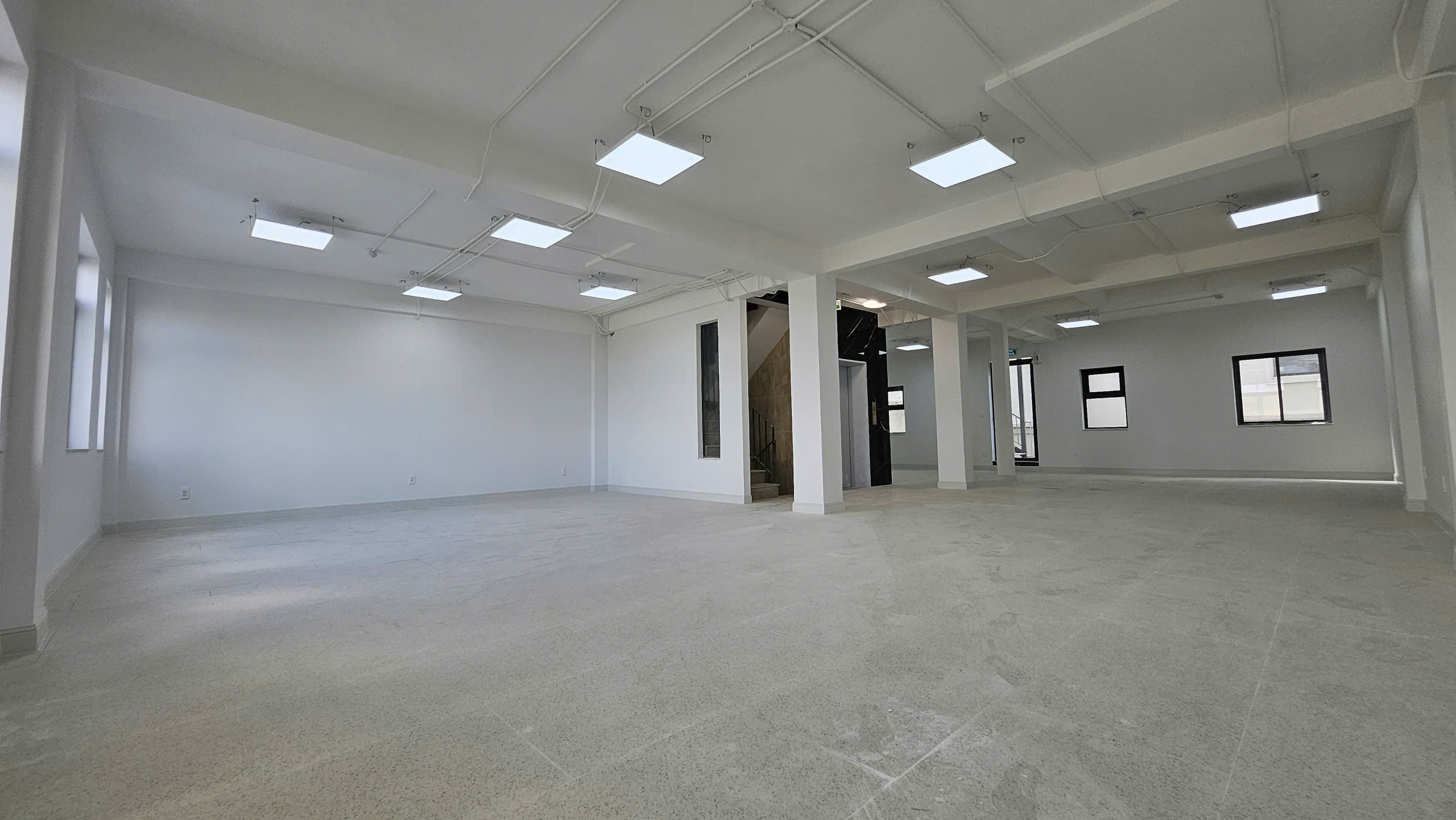 Cho thuê Nhà mặt tiền Phường Bình Trưng Tây, Quận 2, Diện tích 200m², Giá 125 Triệu/tháng 3