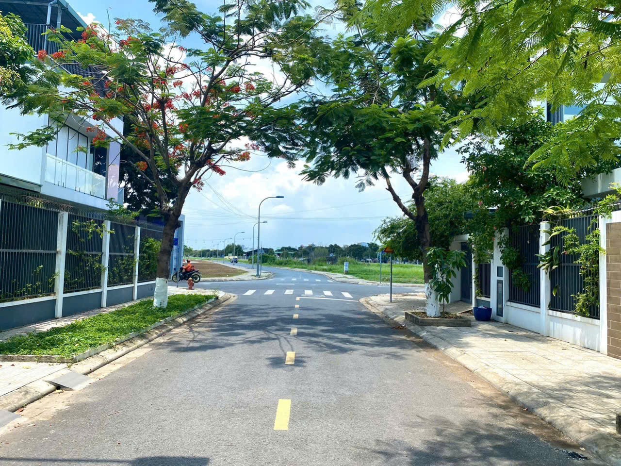 Cần bán Đất Phường Trường Thạnh, Quận 9, Diện tích 202.5m², Giá 028.5 Tỷ 5