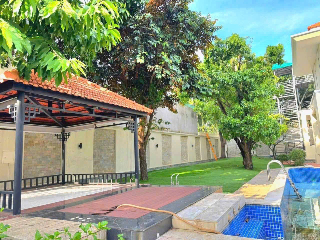 Cho thuê Biệt thự Phường Thảo Điền, Quận 2, Diện tích 900m², Giá Thương lượng 7