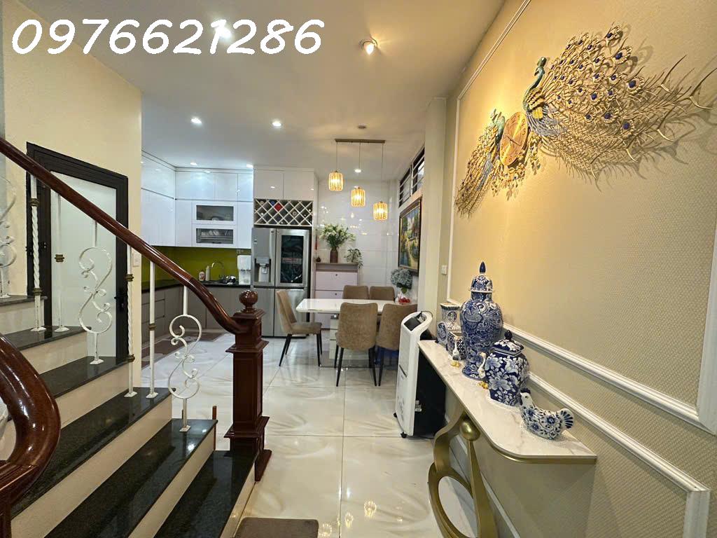 SIÊU PHẨM LÔ GÓC NGỌC THỤY – BỒ ĐỀ – FULL NỘI THẤT – Ô TÔ TRÁNH – KHU VIP GẦN TRƯỜNG PHÁP, CÔNG 2