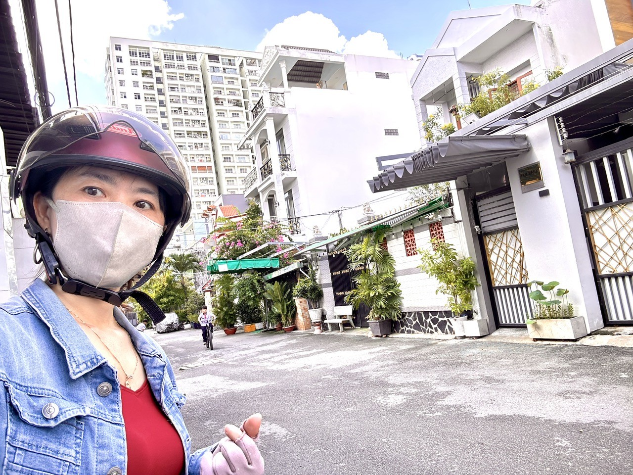 BÁN NHÀ 2 MT XE HƠI THÔNG THOÁNG- NHÀ ĐẸP VÀO Ở NGAY- Đ,TRẦN XUÂN SOẠN THÔNG RA HUỲNH TÂN PHÁT. 2