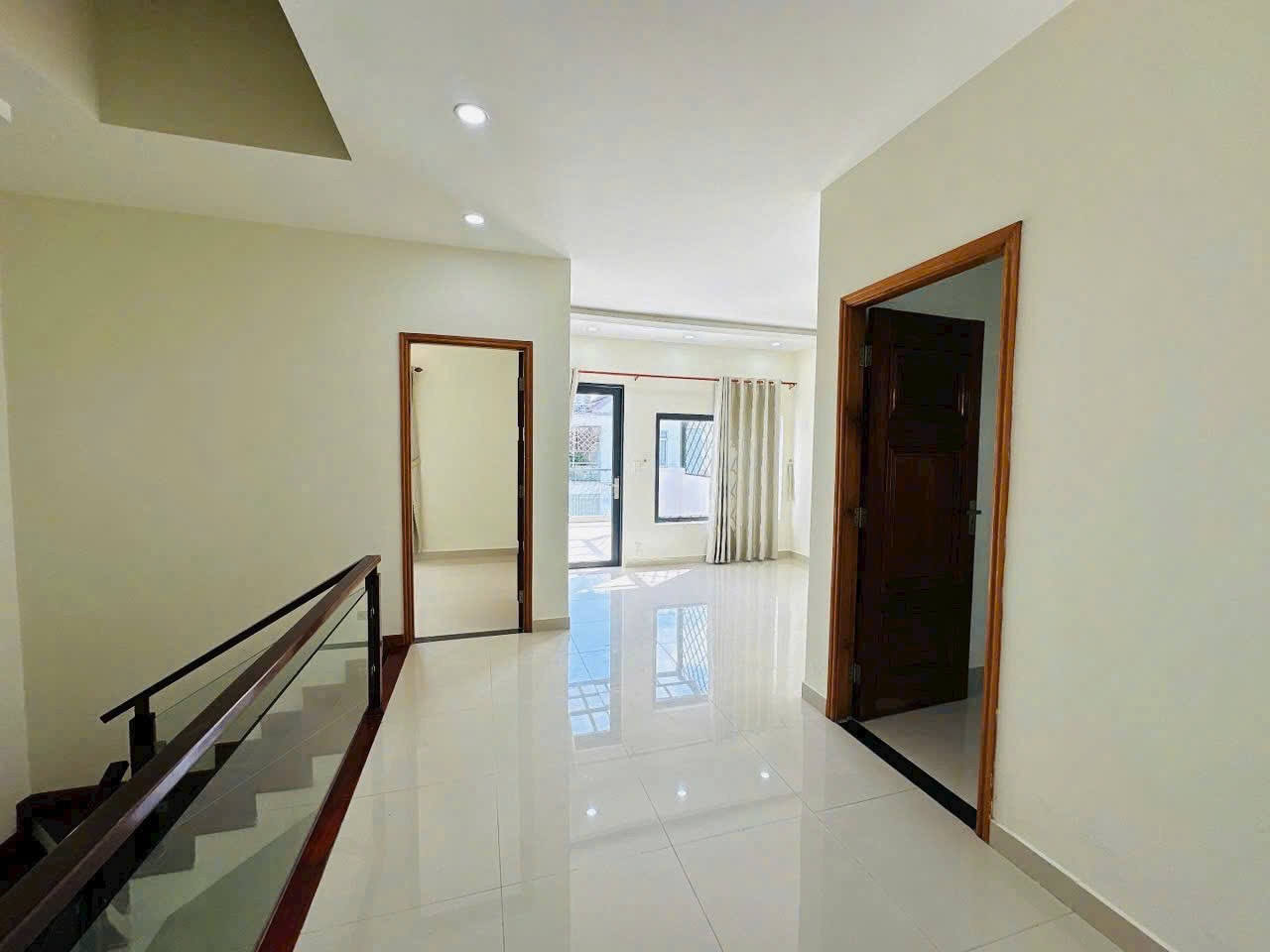 Cho thuê Nhà mặt tiền Phường Phước Long B, Quận 9, Diện tích 140m², Giá 21 Triệu/tháng 3