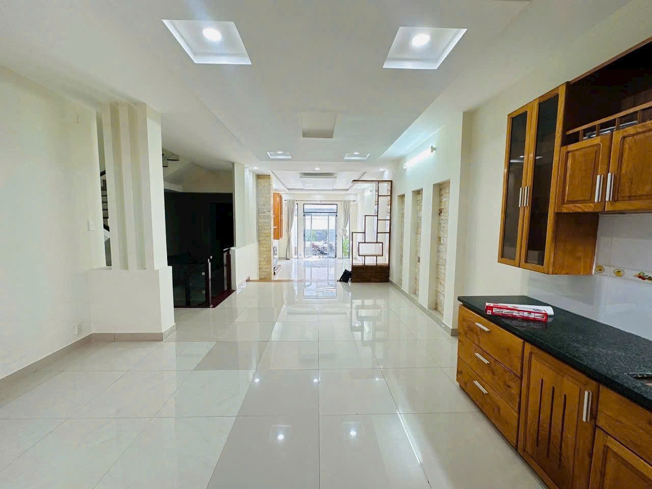 Cho thuê Nhà mặt tiền Phường Phước Long B, Quận 9, Diện tích 140m², Giá 21 Triệu/tháng 4