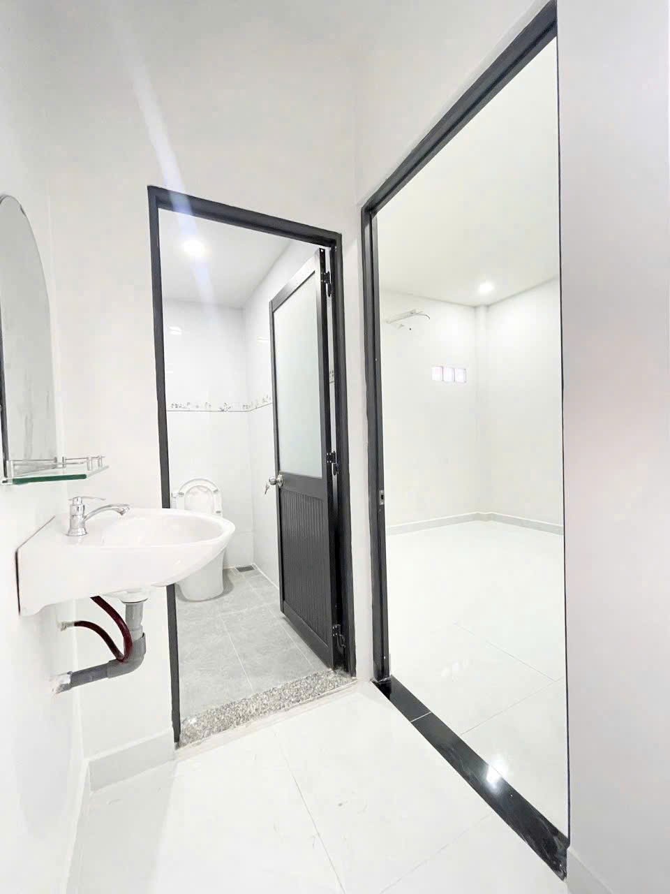 Nhà hẻm đường số 8, Bình Hưng Hòa dt 31m2 1 lầu 2pn 2wc giá 3,68 tỷ 3