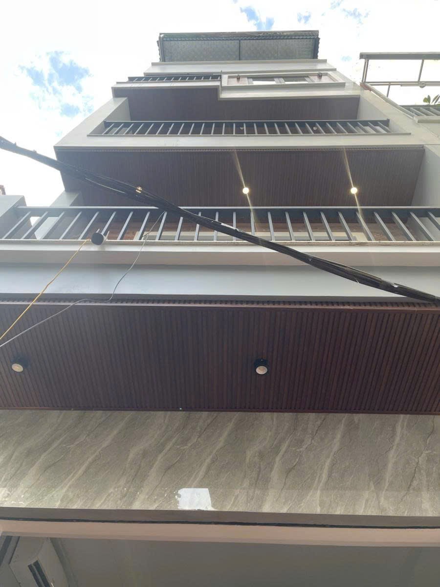 BÁN NHÀ PHỐ NGỌC LÂM - LONG BIÊN GIÁ ĐẦU TƯ 2