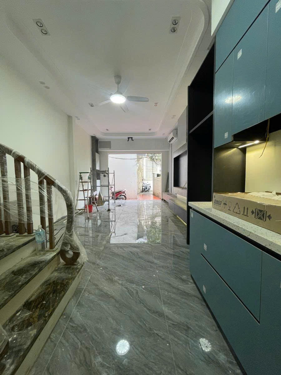 BÁN NHÀ PHỐ NGỌC LÂM - LONG BIÊN GIÁ ĐẦU TƯ 3