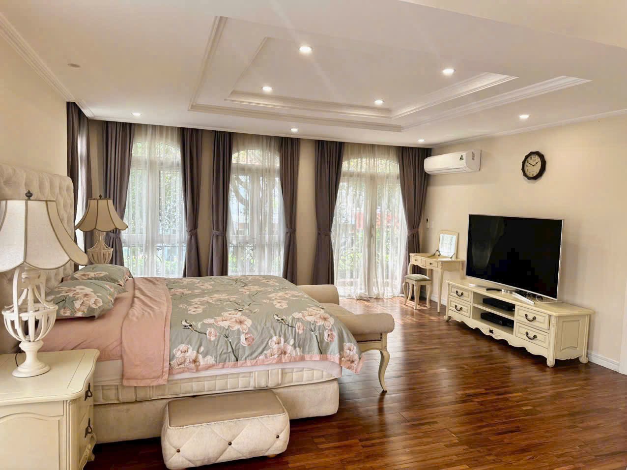 Cho thuê Biệt thự Quận 7, Hồ Chí Minh, Diện tích 200m², Giá Thương lượng 3