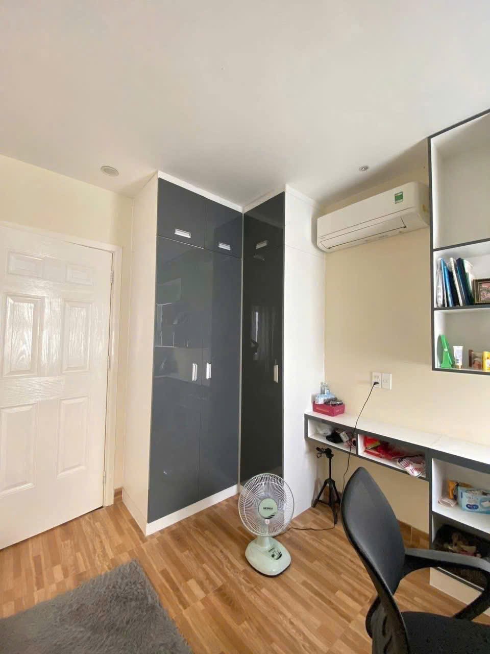 Cần bán Nhà mặt tiền Phường Phước Long B, Quận 9, Diện tích 75m², Giá 11.9 Tỷ 2