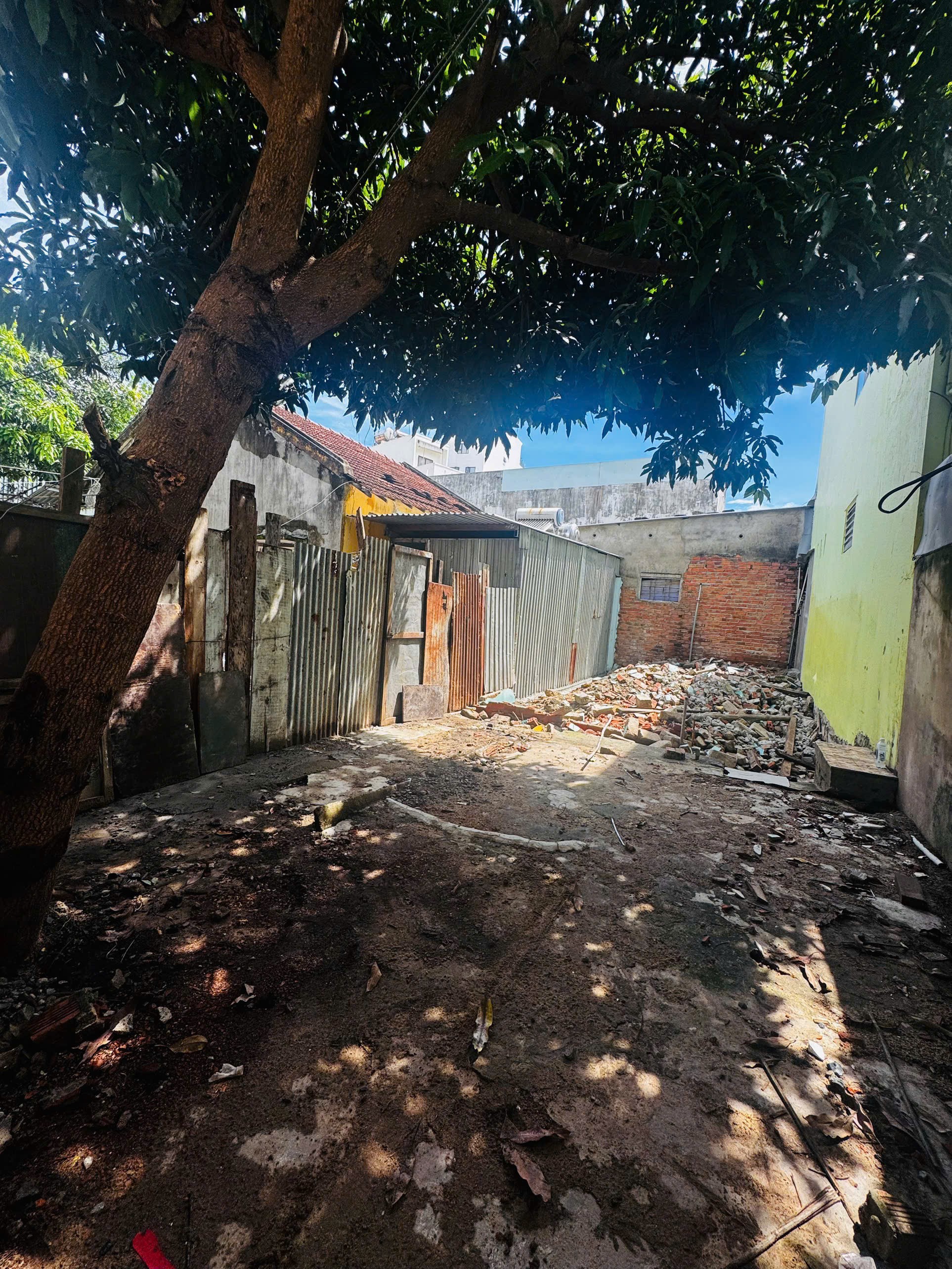 BÁN ĐẤT HẺM HOÀNG DIỆU CÁCH BIỂN CHỈ 100m, PHƯỜNG NHA TRANG 3