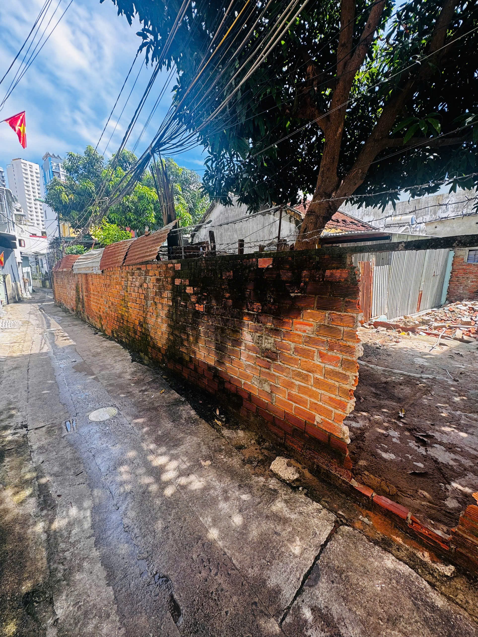 BÁN ĐẤT HẺM HOÀNG DIỆU CÁCH BIỂN CHỈ 100m, PHƯỜNG NHA TRANG 2