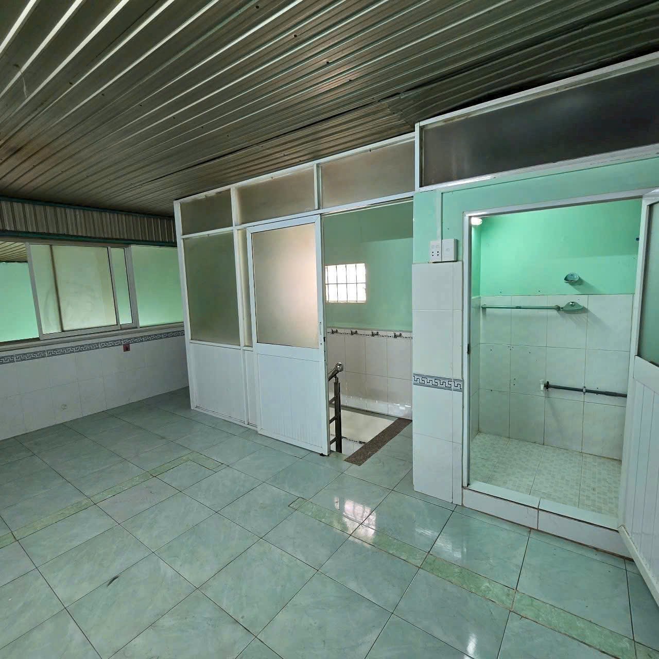 Bán nhà hẻm Cây Cám, Bình Hưng Hòa B dt 44m2 1 lầu 2pn 2wc giá 3,45 tỷ 2