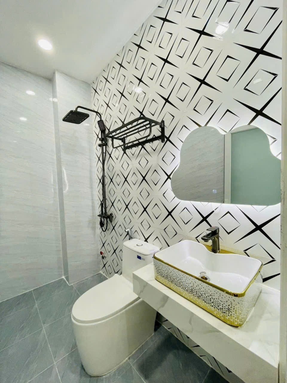 Siêu phẩm / Tân Hòa Đông, p Bình Trị Đông dt 68m2 3 lầu 5pn 6wc giá 8,4 tỷ 17