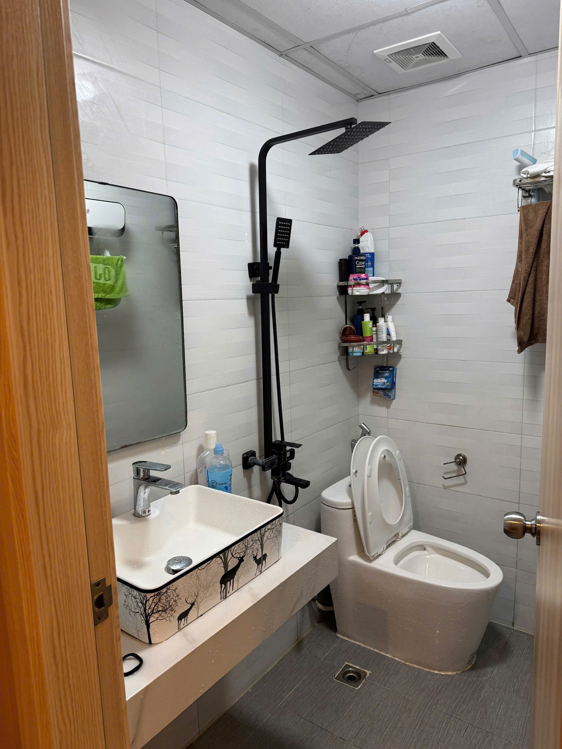 Bán căn hộ tầng 15 – 63m² – 2PN, 2VS – Full nội thất cơ bản, giá chỉ 3,5xx tỷ 5