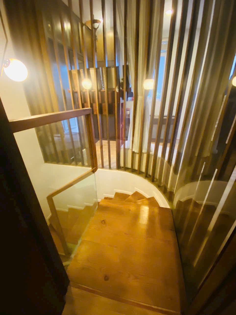 Cần bán Nhà mặt tiền Phường Phú Hữu, Quận 9, Diện tích 75m², Giá 10.5 Tỷ 3