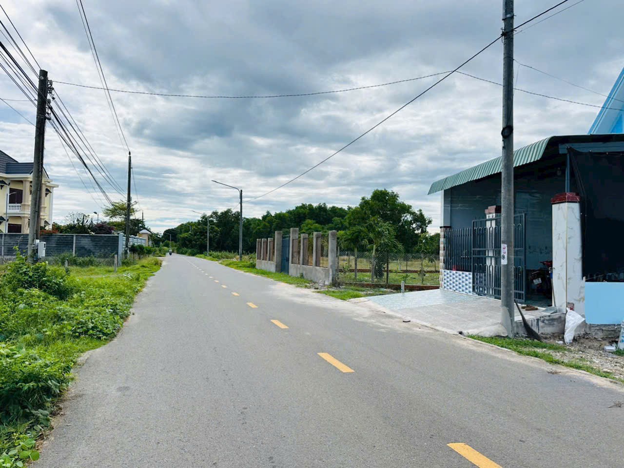 BÁN GẤP – LÔ ĐẤT VEN BIỂN HIẾM CÓ