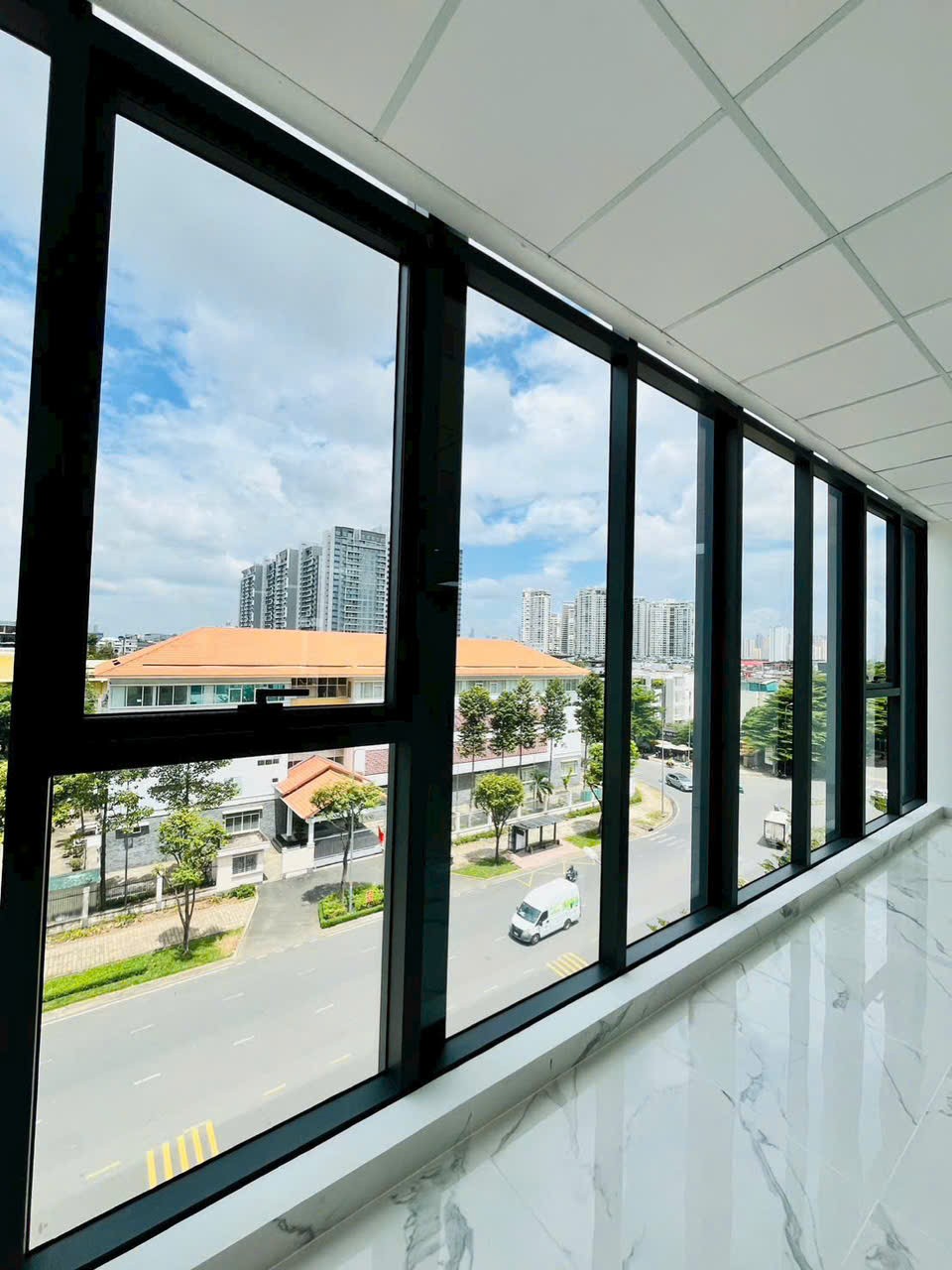 Cho thuê Văn phòng Quận 2, Hồ Chí Minh, Diện tích 160m², Giá 249 Triệu/tháng 2