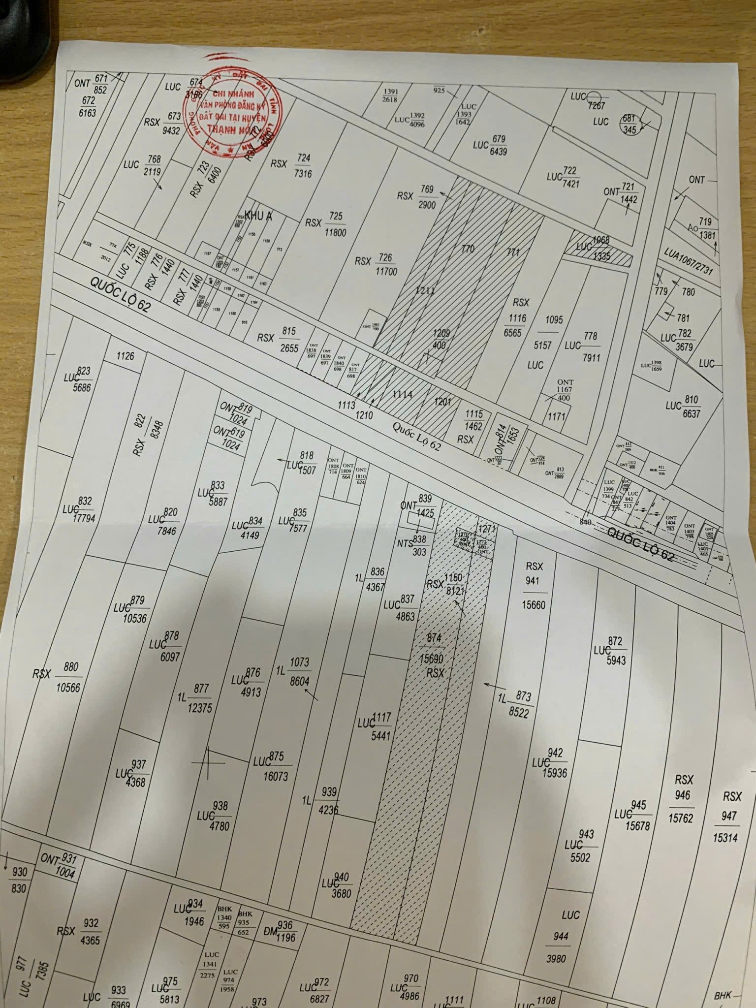 Bán đất mt quốc lộ 62 , huyện Thạnh Hóa tổng dt 5,8 ha (2,5 ha skc, 4000m2 thổ) giá 140 tỷ 5