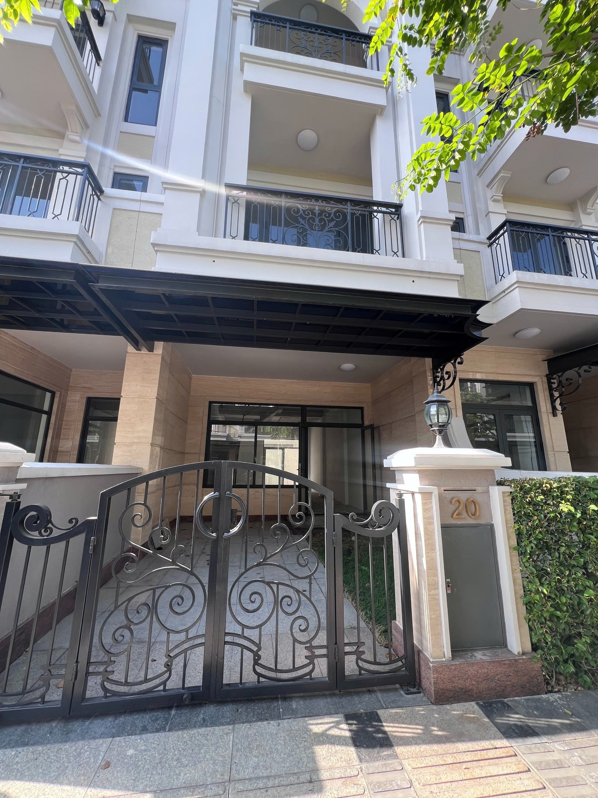 Cần bán Nhà mặt tiền Quận 9, Hồ Chí Minh, Diện tích 90m², Giá 017.5 Tỷ 2