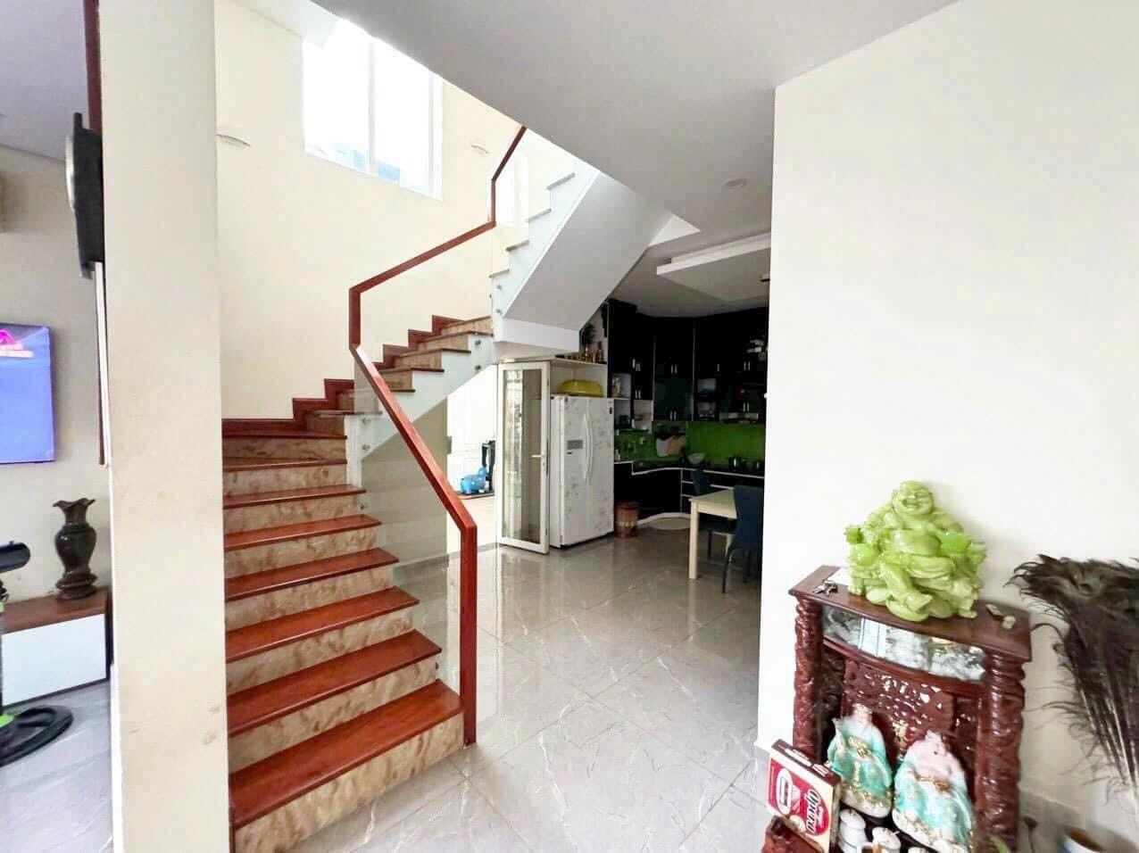 Cần bán Nhà mặt tiền Phường Cát Lái, Quận 2, Diện tích 190m², Giá 016.5 Tỷ 2