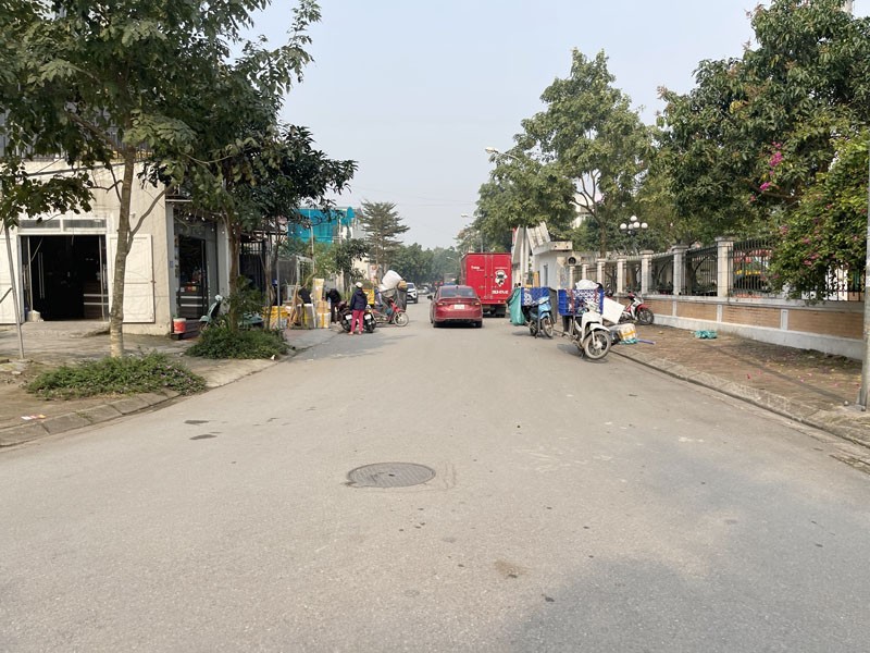 ĐỘC QUYỀN! Bán Đất Biệt Thự 236m2 KĐT 31ha Trâu Quỳ - Mặt tiền 11,8m - Tiềm năng KDVP 3